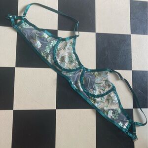 Mesh Emerald Embroidered Floral Bra